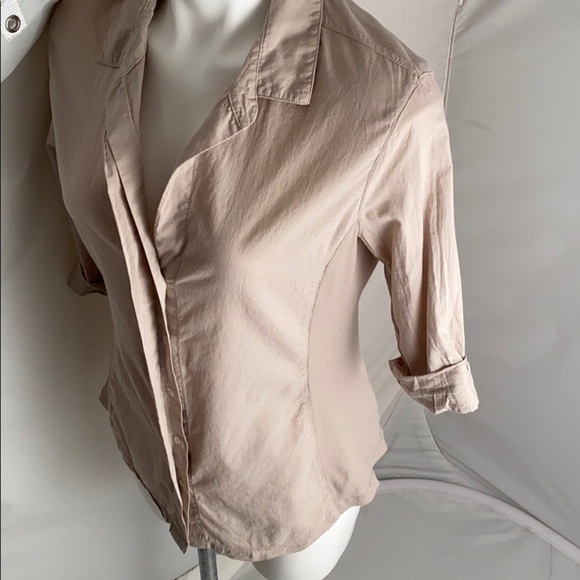 James Perse Clean Contrast Panel beige fitted button down shirt - Picture 3 of 9